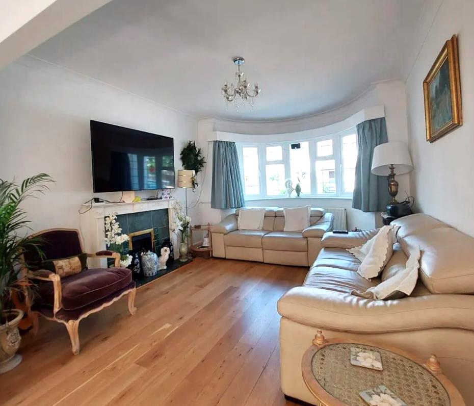 Uphill Grove, Mill Hill